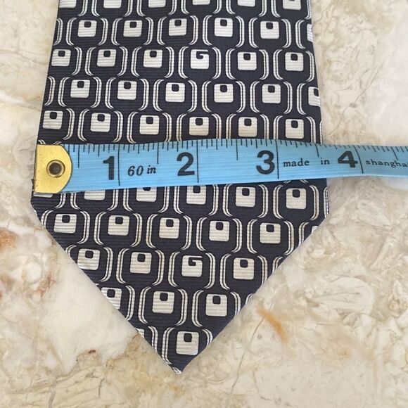Gucci 100% Silk Monogram Tie - Picture 10 of 10
